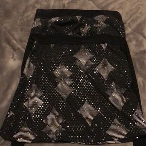 Black and white tube top